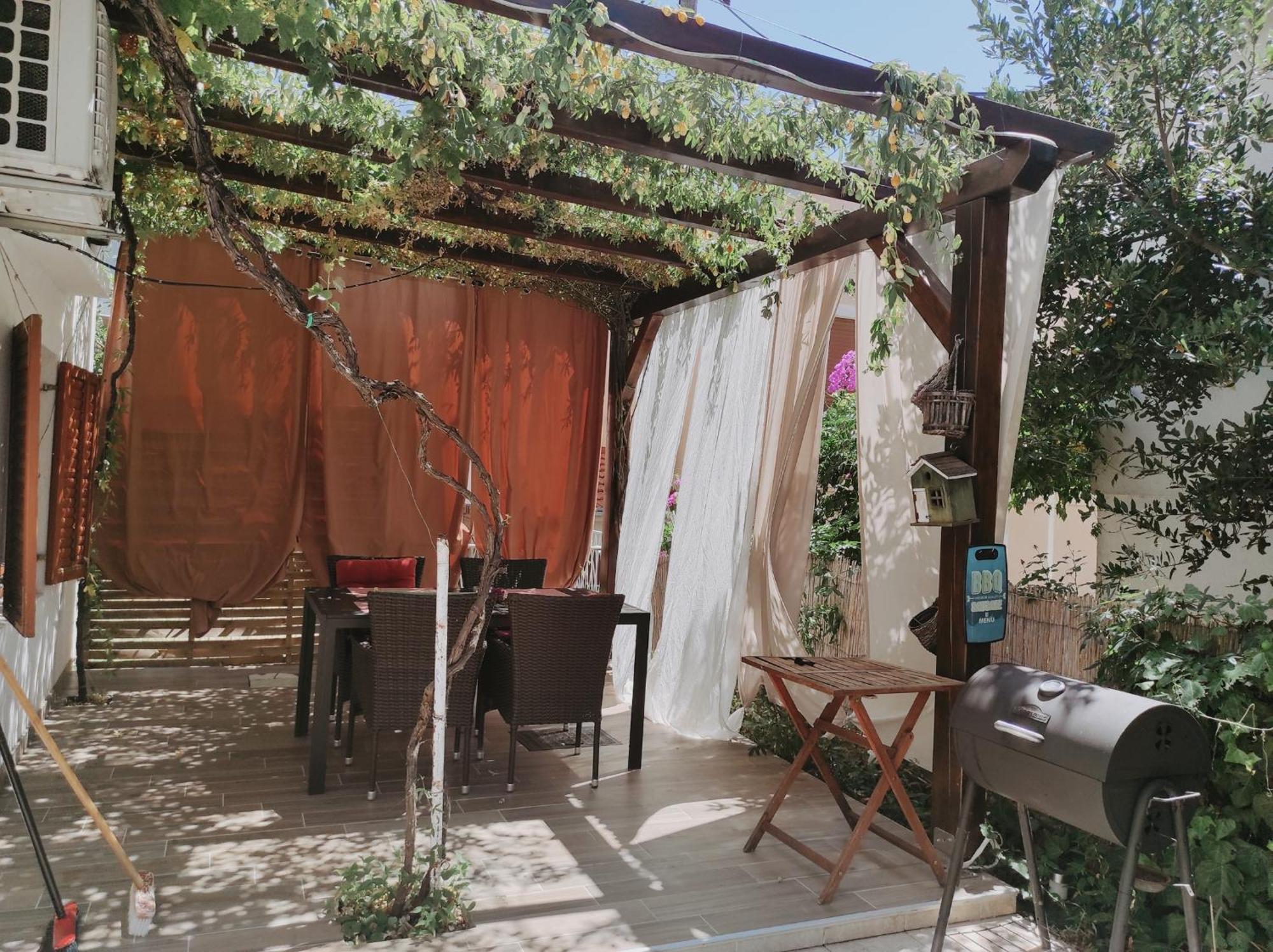 Apartments Emi & Nini Sibenik Exterior photo